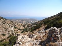 Lesser Cyclades - Iraklia  - Path 1 - Ravine
