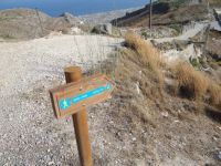 Cyclades - Santorini - Pirgos - To Diapla