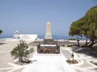 Cyclades - Santorini - Oia - War Memorial